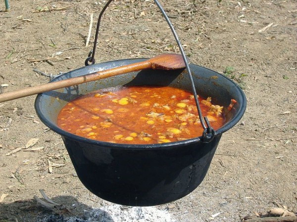 Zupa Gulaszowa prosta i pyszna 